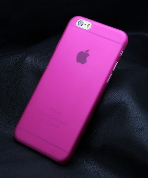 Farbený silikónový obal na iPhone