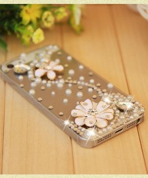 Obal z tvrdeného plastu so šperkom na iPhone 5 / 5S - kvet biely