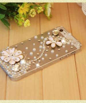 Obal z tvrdeného plastu so šperkom na iPhone 5 / 5S - kvet biely
