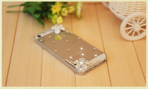 Obal z tvrdeného plastu so šperkom na iPhone 5 / 5S - kvet strieborný