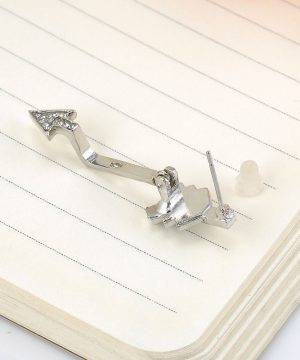 Luxusná piercing náušnica v tvare šípu