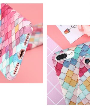 Farebný obal z tvrdeného plastu na iPhone s jemnou štruktúrou