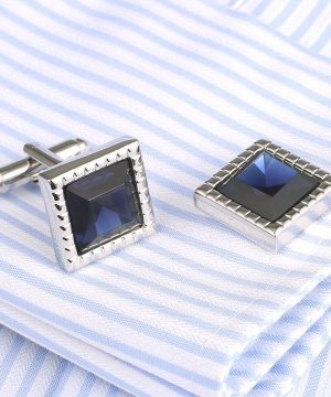 Luxusné manžetové gombíky v striebornej farbe s modrým kryštálom