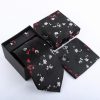 Luxusný kravatový set v čiernej farbe s bielo-červenými kvietkami