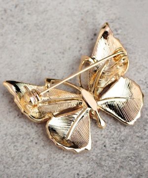 Luxusná brošňa na šaty v tvare čierneho motýľa zo smaltu