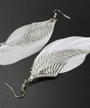 Luxusné náušnice s bielymi pierkami - strieborný anjel