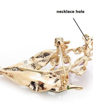 Luxusná smaltovaná brošňa prívesok na krk v tvare levandule