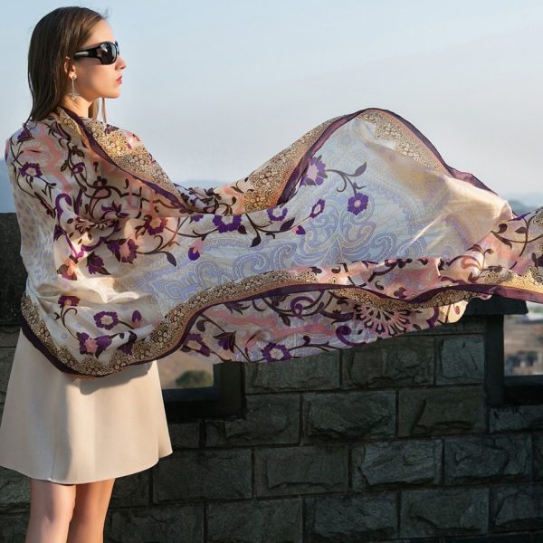 Luxusný veľký šál zo 100% hodvábu so vzorom, formát 245 x 110 cm