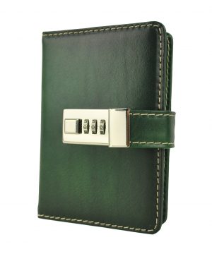 Kožený zápisník MINI ručne tieňovaný s číselným zámkom v zelenej farbe