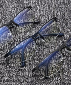 Luxusné moderné okuliare s filtrom na prácu na PC s čiernym rámikom