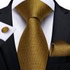Zlatý kravatový set s decentným vzorom - viazanka + gombíky + vreckovka