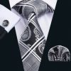 Luxusný set - kravata, manžety a vreckovka s bielo-čiernym vzorom