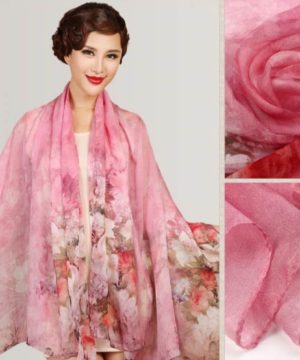 Exkluzívny kvalitný veľký hodvábny šál s nádhernými ružami 180 x 110 cm