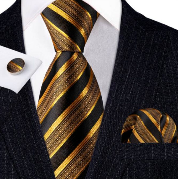Luxusná kravatová sada so zlatými pásikmi
