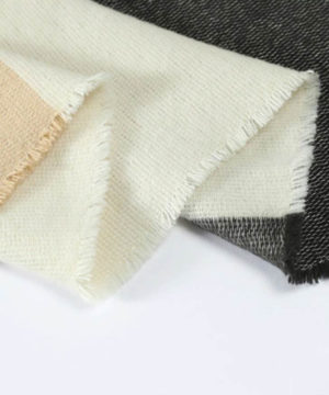 Luxusný dámsky zimný šál v modernom krémovo-hnedom prevedení