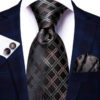 Moderná kravatová sada s čierno - hnedým vzorom