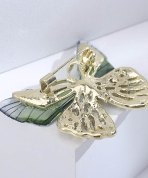 Luxusná brošňa na šaty v tvare zeleného motýľa
