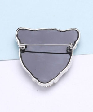 Prepracovaná brošňa v tvare zlatého leoparda s kryštálikmi