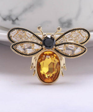 Roztomilá brošňa na šaty v podobe zlatej včielky