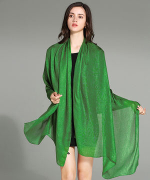 Luxusný dámsky šál zo zmesi ľanu a hodvábu v zelenej farbe