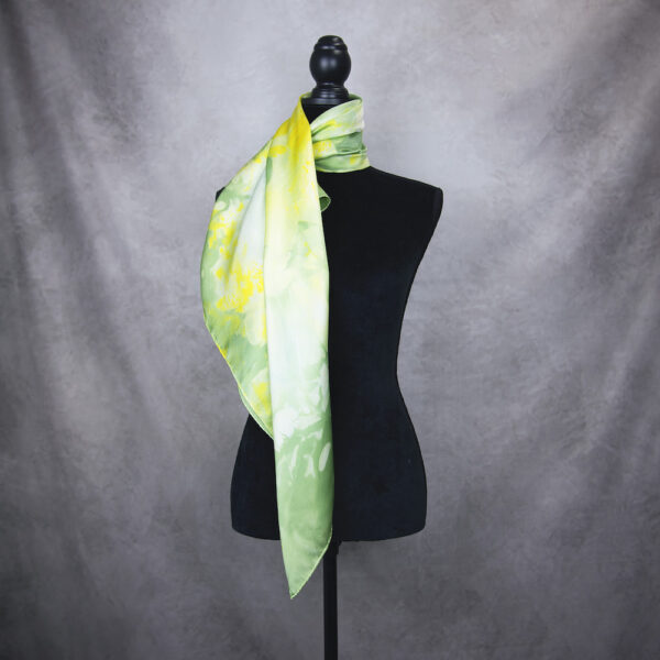 Luxusná hodvábna šatka LIMITED_098, Výroba na Slovensku, 90 x 90cm - Image 2