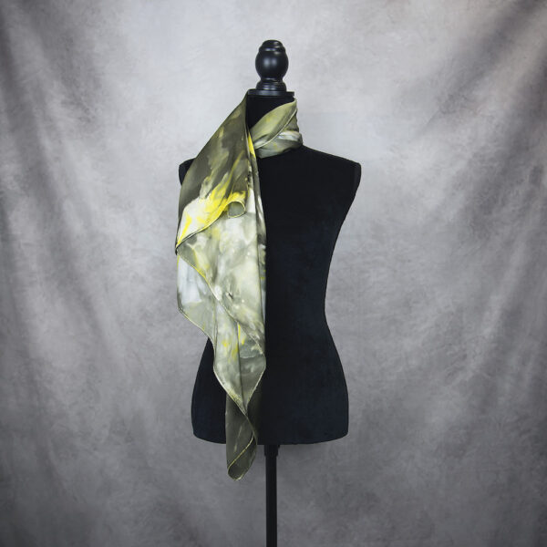 Luxusná hodvábna šatka LIMITED_117, Výroba na Slovensku, 90 x 90cm - Image 2