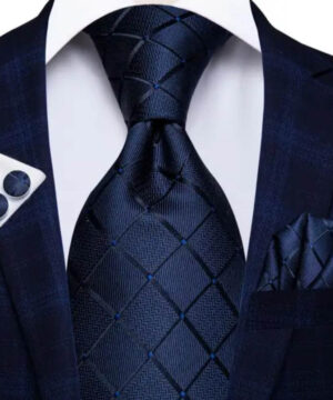 Kravatový set s modrým vzorom ( kravata + manžety + vreckovka )