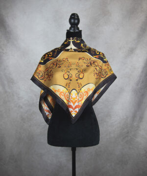 Luxusná hodvábna šatka ORNAMENT - MEDENÝ, 90 x 90cm, Vyrobené na Slovensku – Obrázok 3