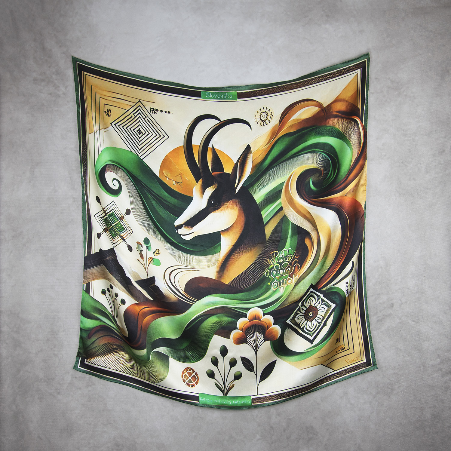 Luxusná hodvábna šatka KAMZÍK - ZELENÝ, 90 x 90cm, Vyrobené na Slovensku – Obrázok 2