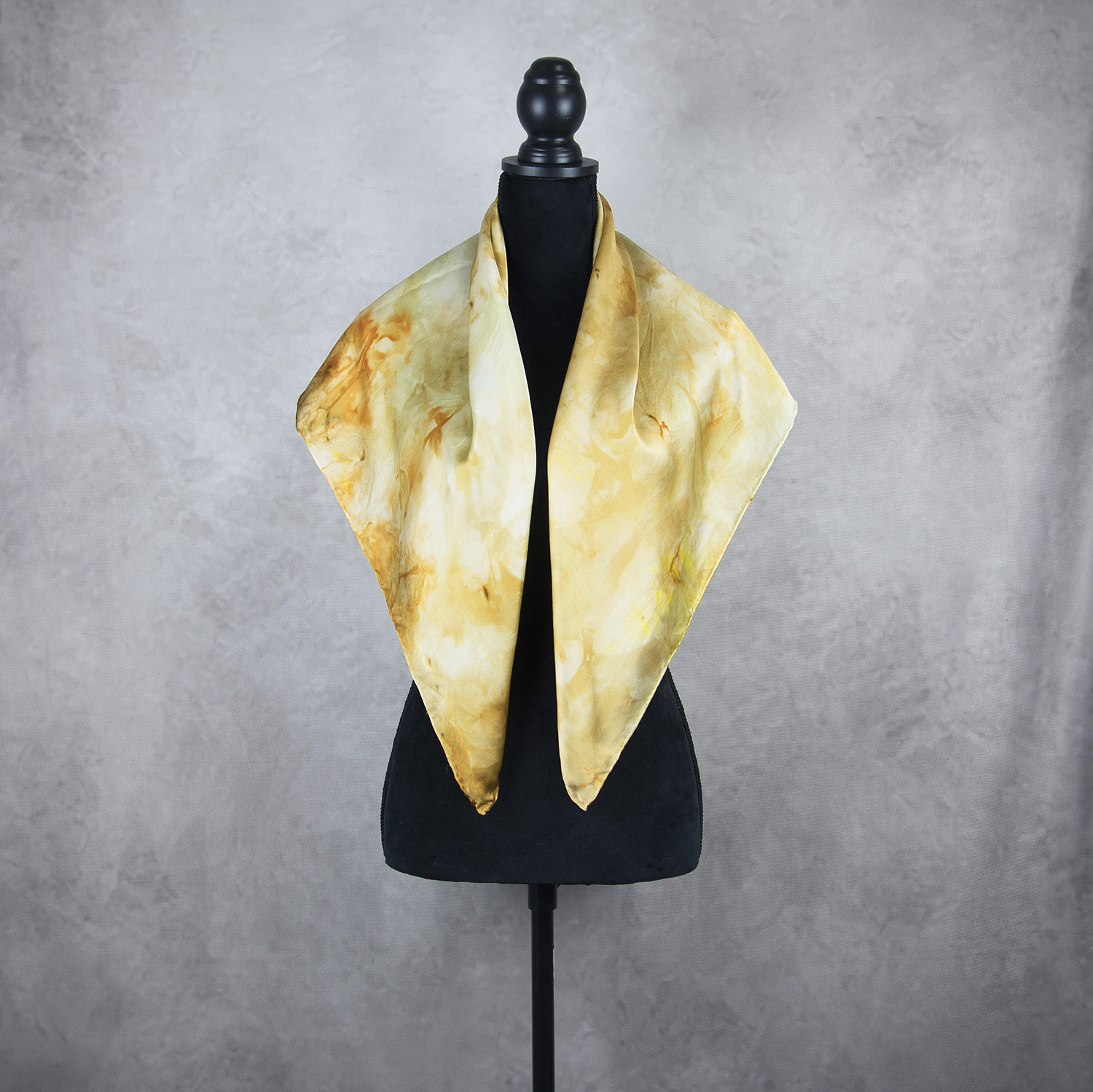 Luxusná hodvábna šatka LIMITED_356, Ručná výroba na Slovensku, 90 x 90cm – Obrázok 3
